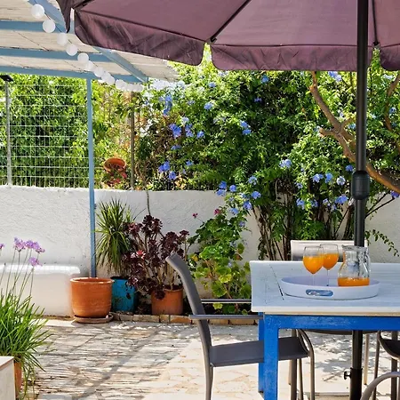 Summer Garden - Village Location Apartment
