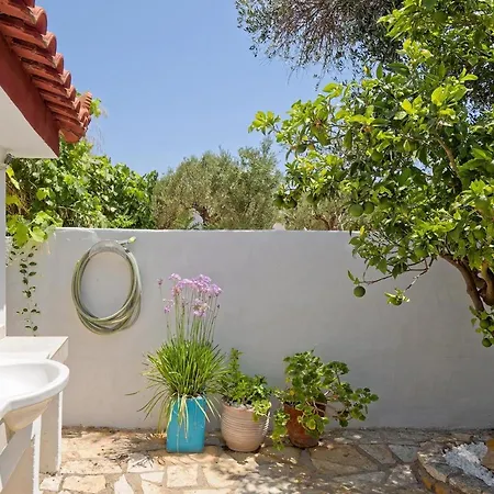 Summer Garden - Village Location Apartment Koroni (Messinia)