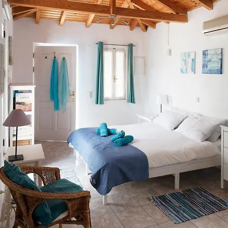 Summer Garden - Village Location * Koróni