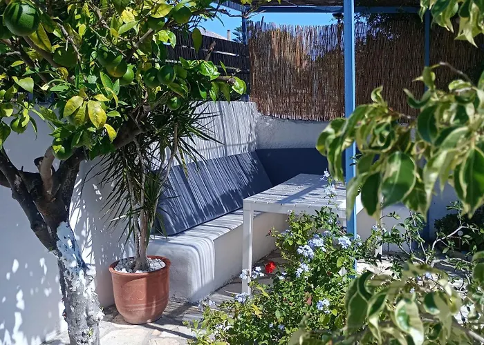 Summer Garden - Village Location Koróni